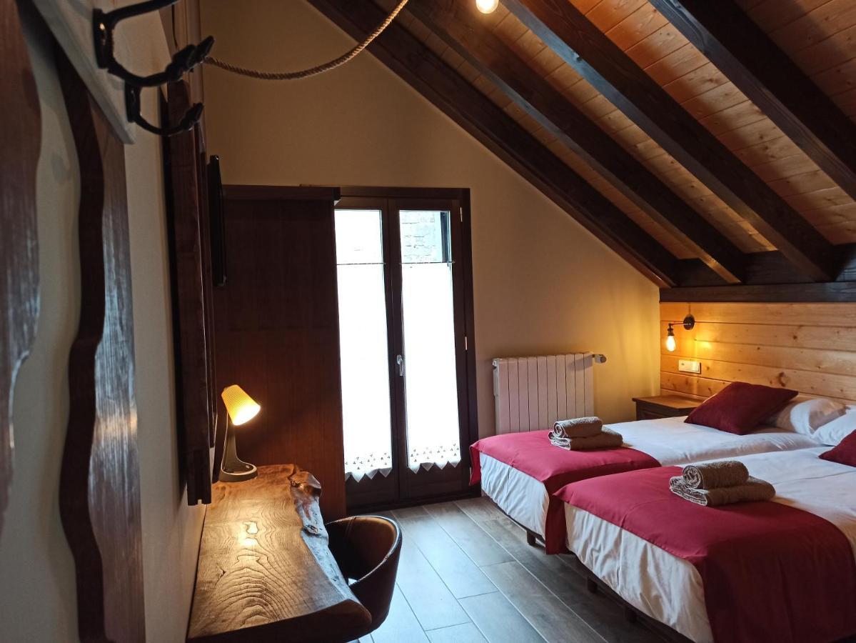 Casa Rural Elurkoia Isaba Luaran gambar