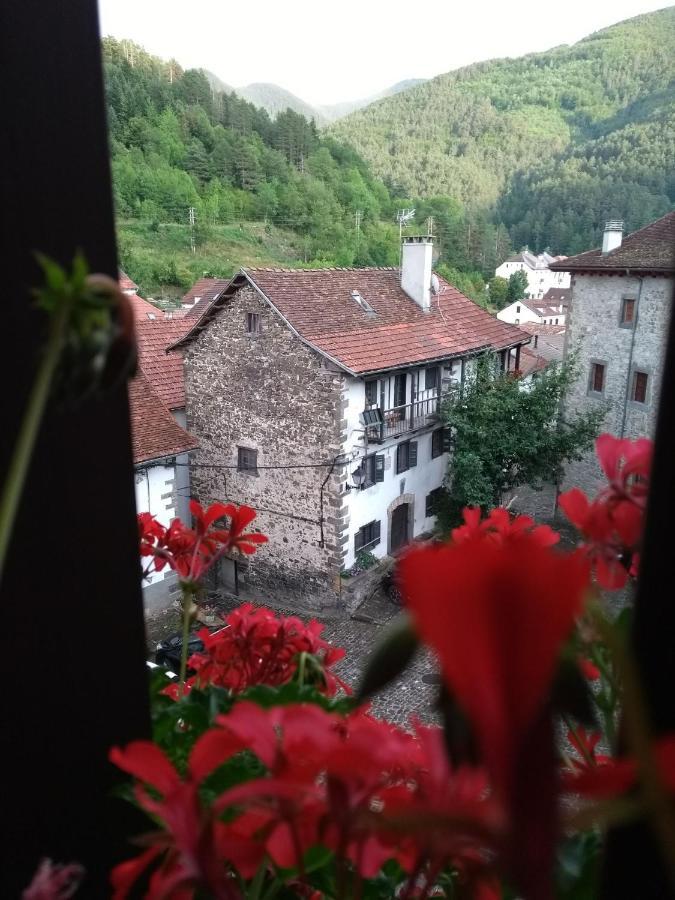 Casa Rural Elurkoia Isaba Luaran gambar