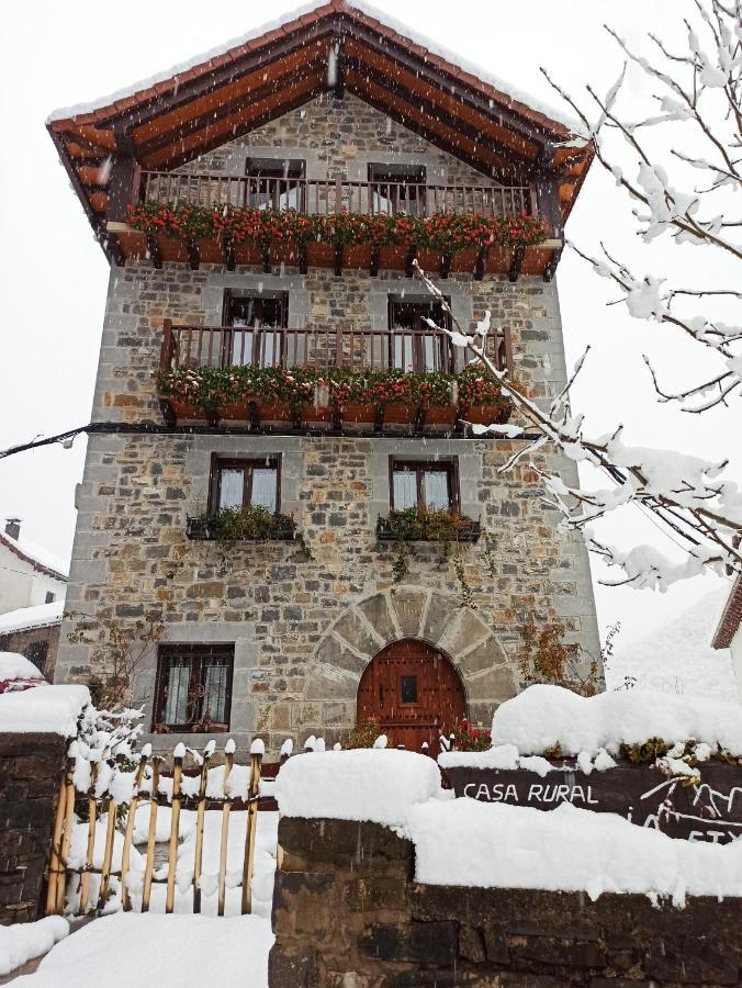 Casa Rural Elurkoia Isaba Luaran gambar